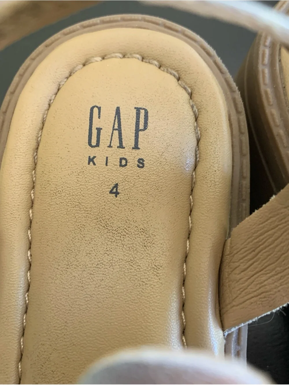 GAP Kids Sandals Girls Size 4 Silver Metallic Fisherman Chunky Sole Gladiator
